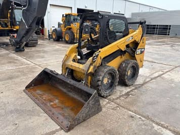 Main image Caterpillar 242D