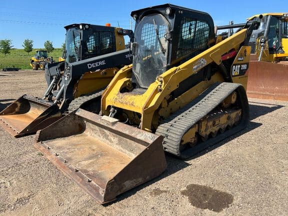 Image of Caterpillar 299D2 equipment image 2
