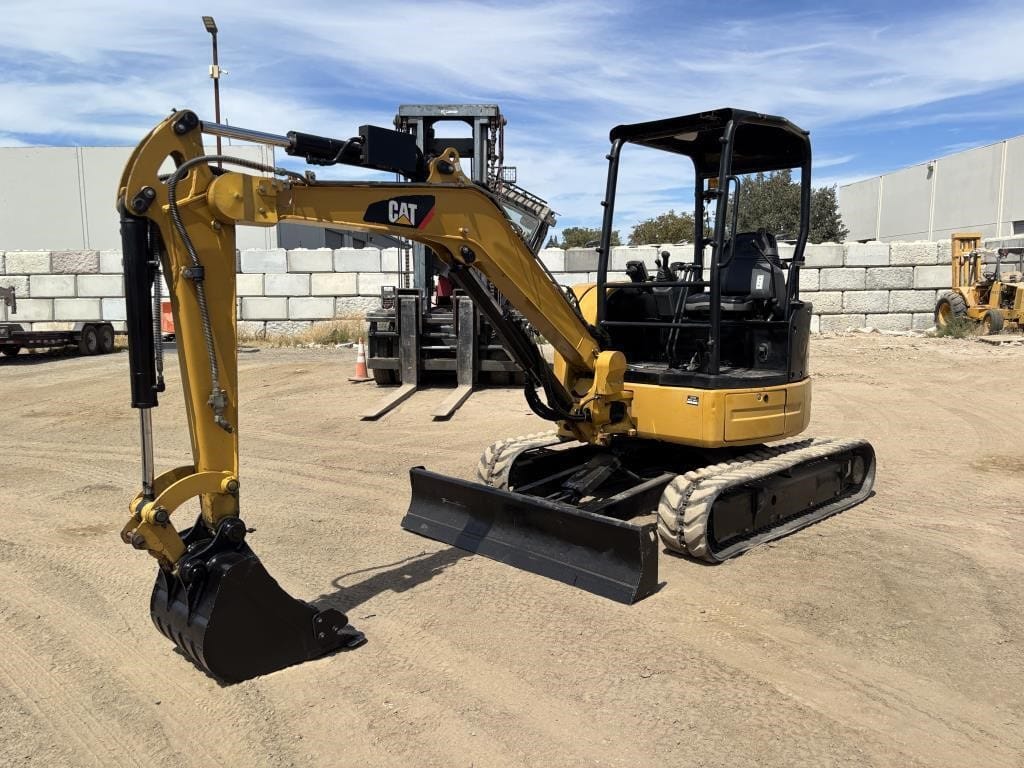 2017 Caterpillar 303.5E2 Equipment Image0