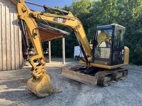 2017 Caterpillar 305.5E2 Equipment Image0