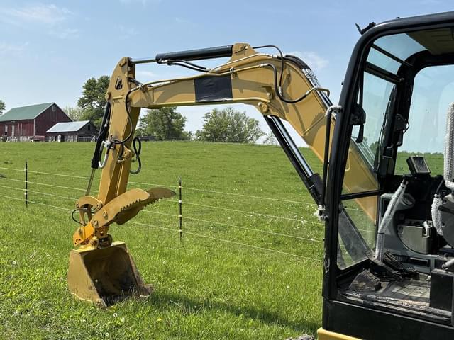 Image of Caterpillar 305.5E2 equipment image 4