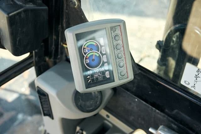 Image of Caterpillar 307E2 equipment image 4