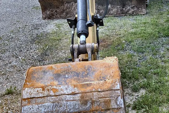 Image of Caterpillar 308D CR equipment image 4