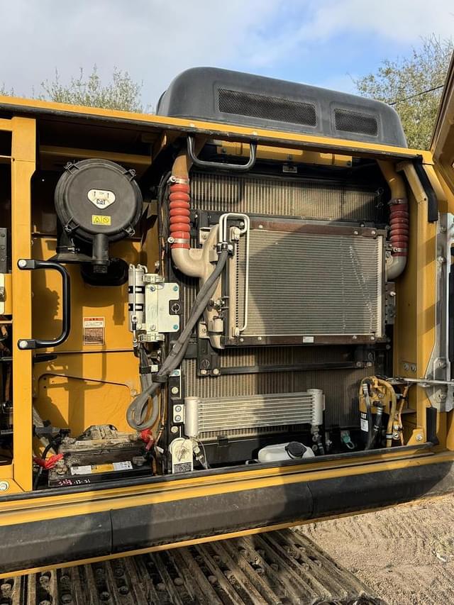 Image of Caterpillar 320EL equipment image 3