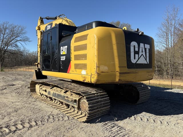 Image of Caterpillar 323FL equipment image 2