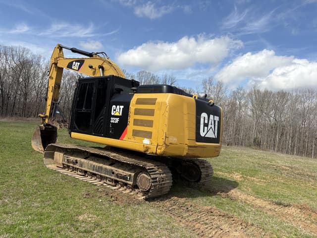 Image of Caterpillar 323FL equipment image 1