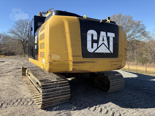 Image of Caterpillar 323FL equipment image 1