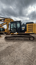 2017 Caterpillar 323FL Image
