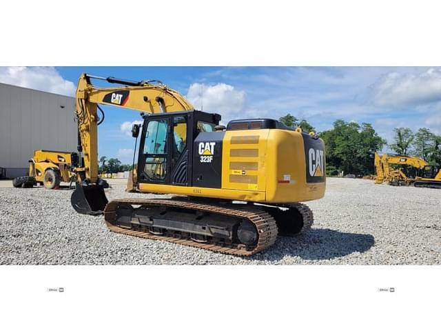 Image of Caterpillar 323FL equipment image 3