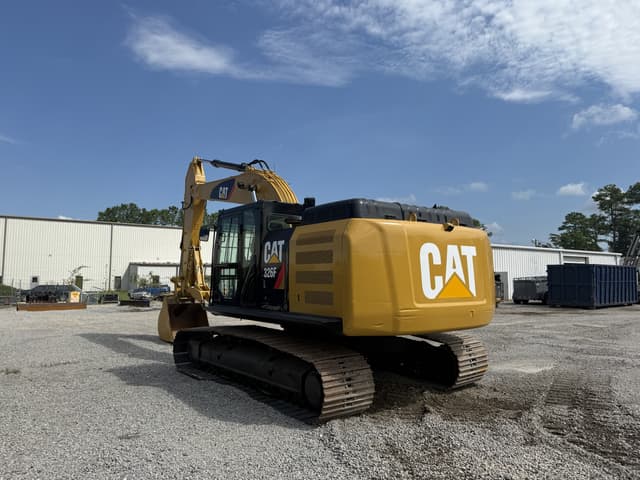 Image of Caterpillar 326FL equipment image 3