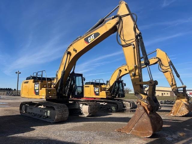 2017 Caterpillar 336FL Equipment Image0