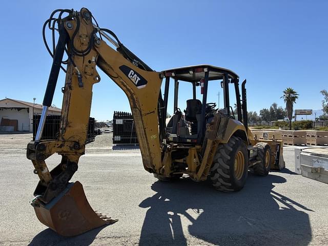 Image of Caterpillar 420F2 equipment image 2