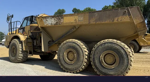 Image of Caterpillar 745C equipment image 2