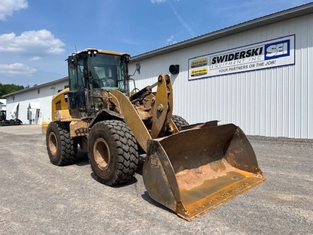 2017 Caterpillar 926M Equipment Image0