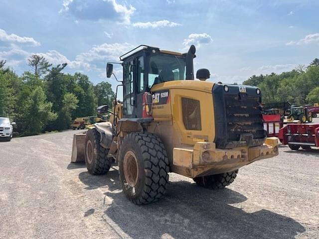 Image of Caterpillar 926M equipment image 4