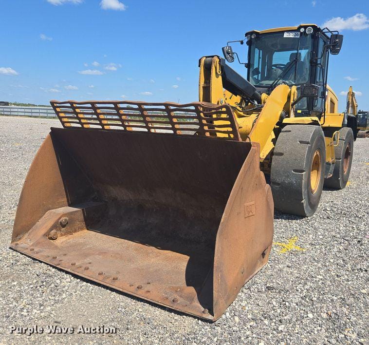 Main image Caterpillar 930M