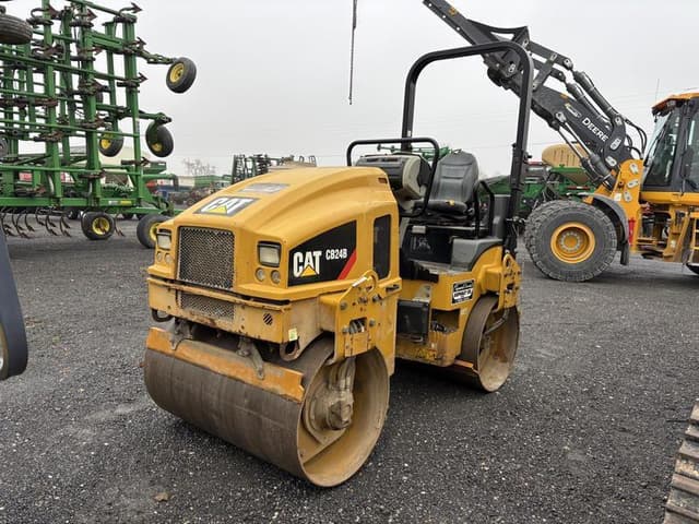Image of Caterpillar CB24B equipment image 1