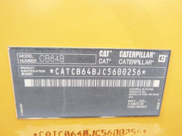 Image of Caterpillar CB64B equipment image 4