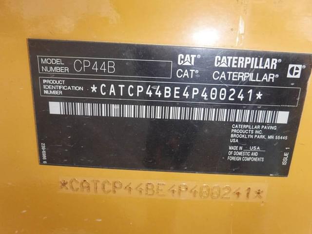 Image of Caterpillar CP44 equipment image 3