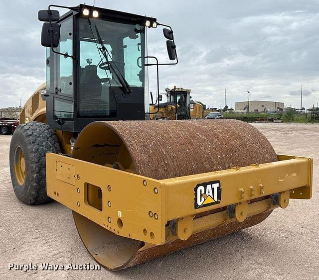 Image of Caterpillar CS56B equipment image 2