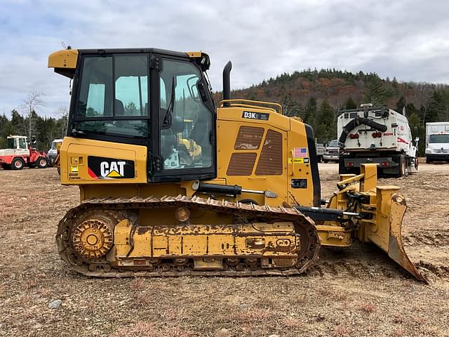 Image of Caterpillar D3K2 XL equipment image 3