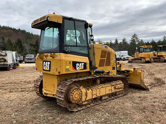 Image of Caterpillar D3K2 XL equipment image 4