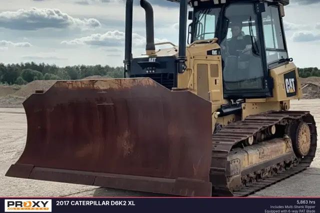 Image of Caterpillar D6K2 XL equipment image 2