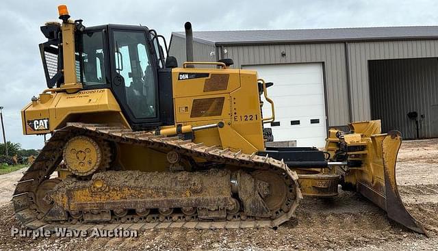 Image of Caterpillar D6N LGP equipment image 3