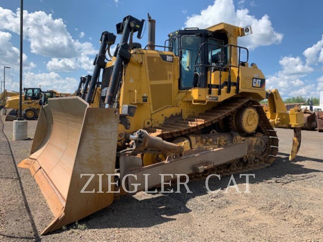 Image of Caterpillar D9T Primary Image