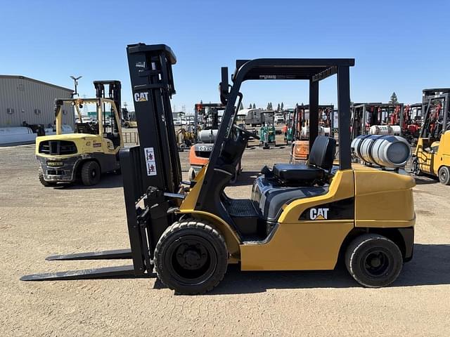 Image of Caterpillar GP35N5 equipment image 4