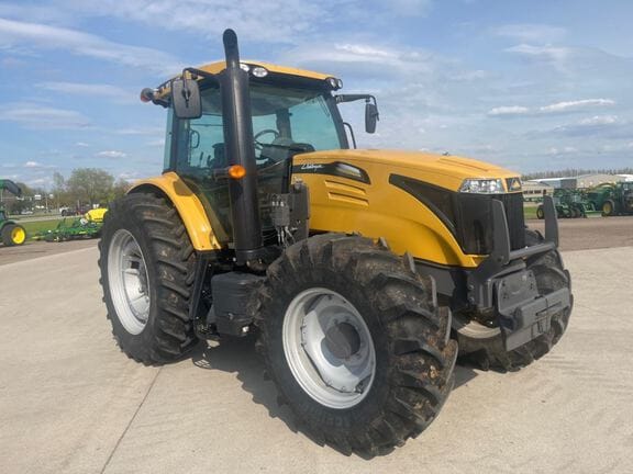 2017 Challenger MT515E Equipment Image0