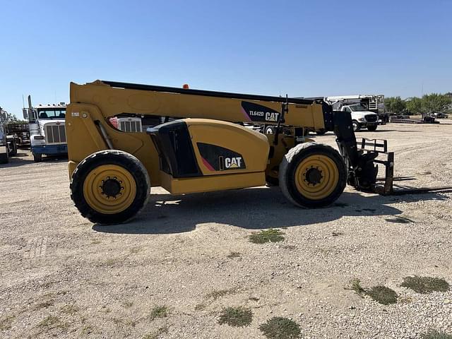 Image of Caterpillar TL642D equipment image 4