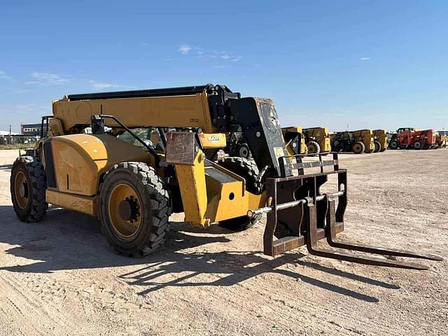 Image of Caterpillar TL943D equipment image 1