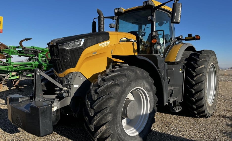 2017 Challenger 1038 Equipment Image0