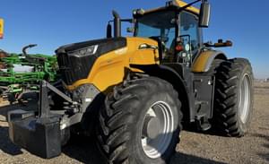 2017 Challenger 1038 Image