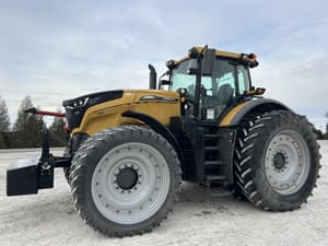 2017 Challenger 1042 Image