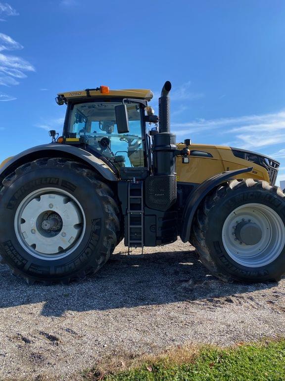 SOLD 2017 Challenger 1050 Tractors 425 or more HP Tractor Zoom