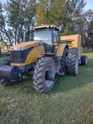 Image of Challenger MT585E equipment image 1