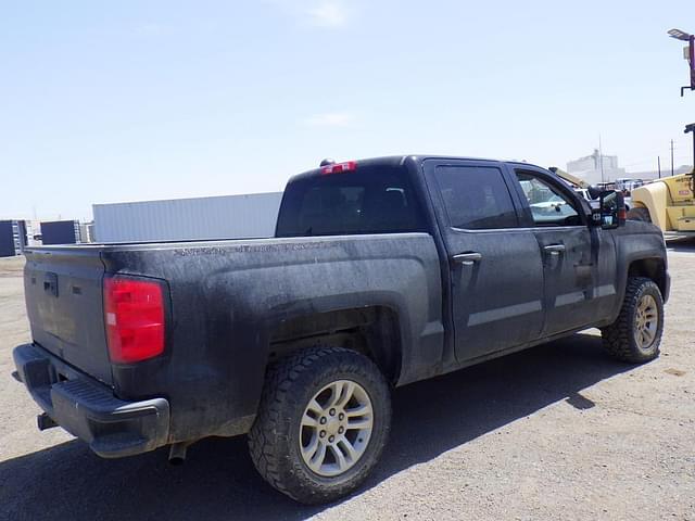 Image of Chevrolet 1500 equipment image 3
