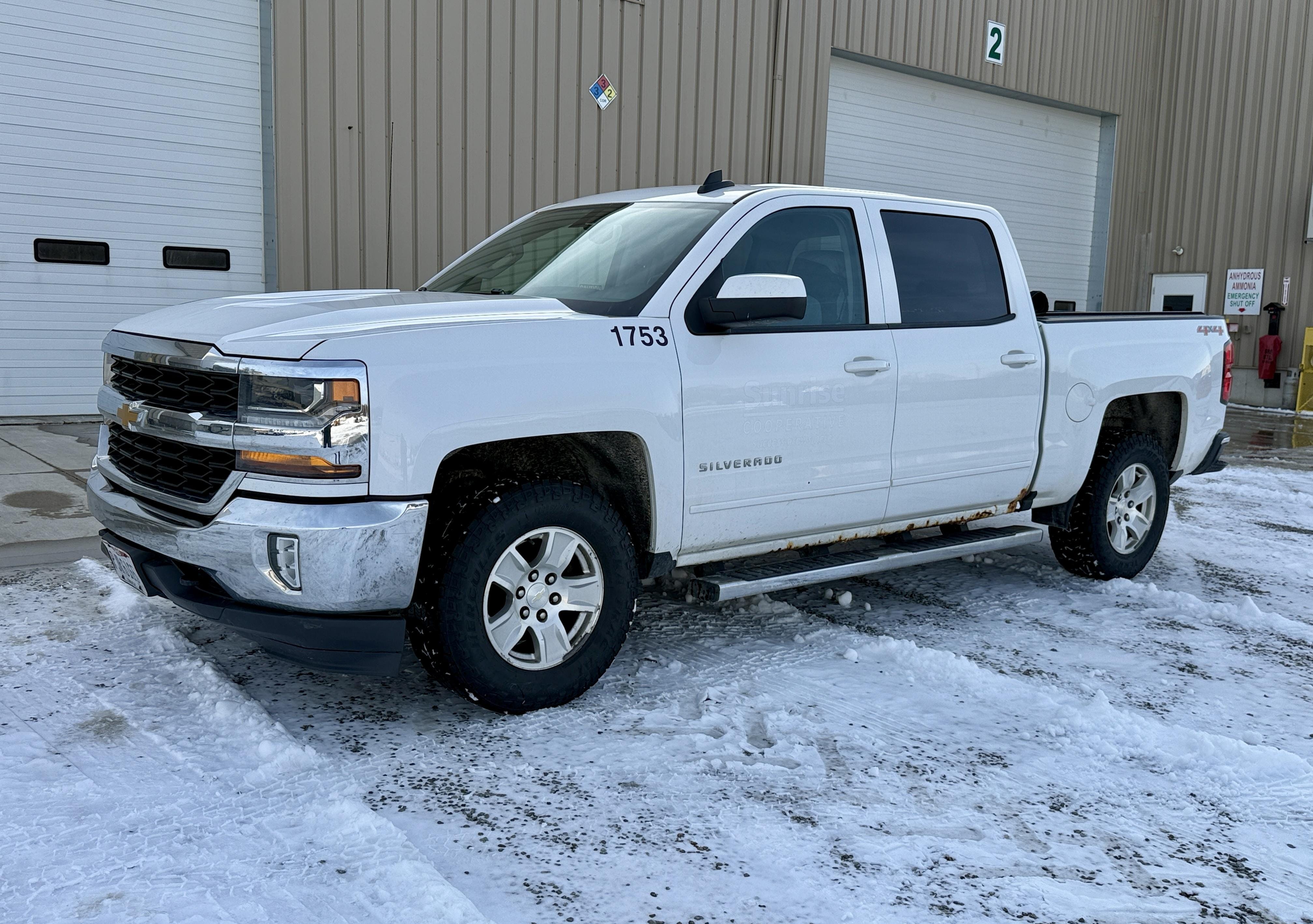 2017 Chevrolet 1500 Equipment Image0