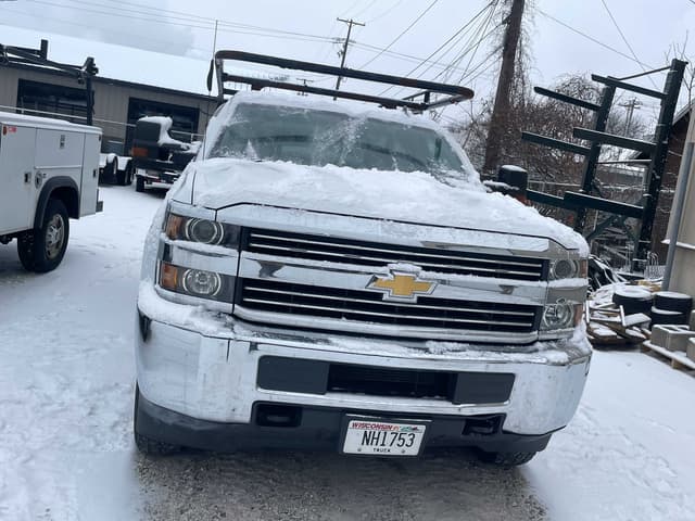 Image of Chevrolet 2500HD equipment image 1