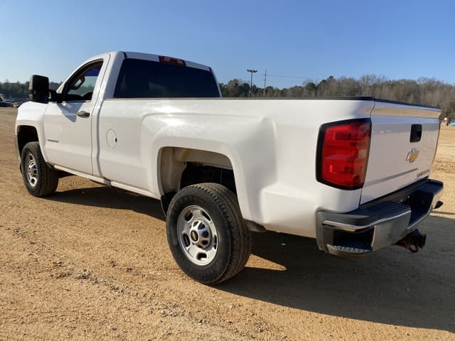 Image of Chevrolet 2500HD equipment image 1