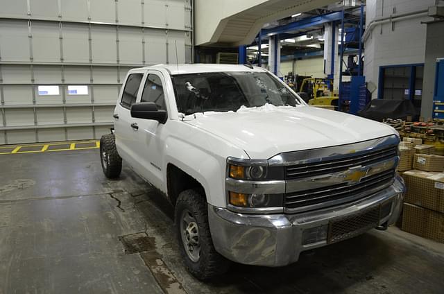 Image of Chevrolet 2500HD equipment image 1