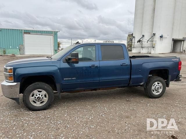 Image of Chevrolet 2500HD equipment image 1