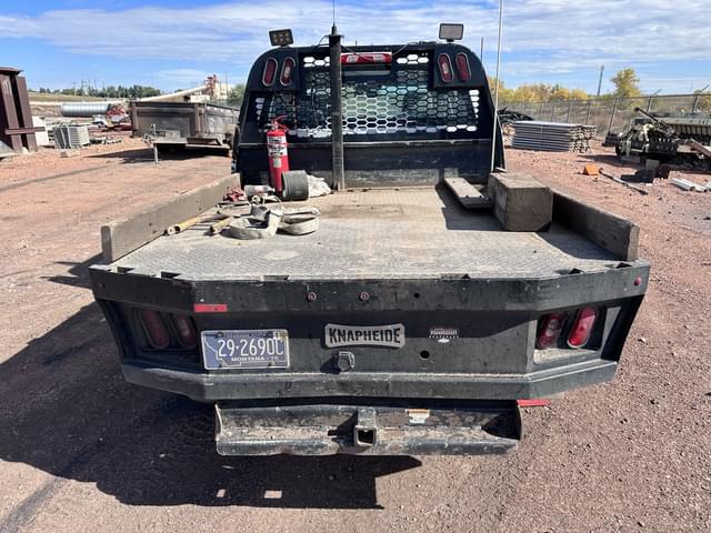 Image of Chevrolet 2500HD equipment image 3