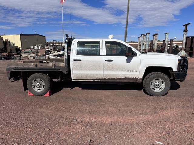 Image of Chevrolet 2500HD equipment image 1