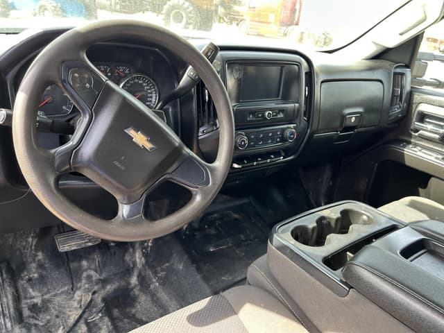 Image of Chevrolet 2500HD equipment image 3