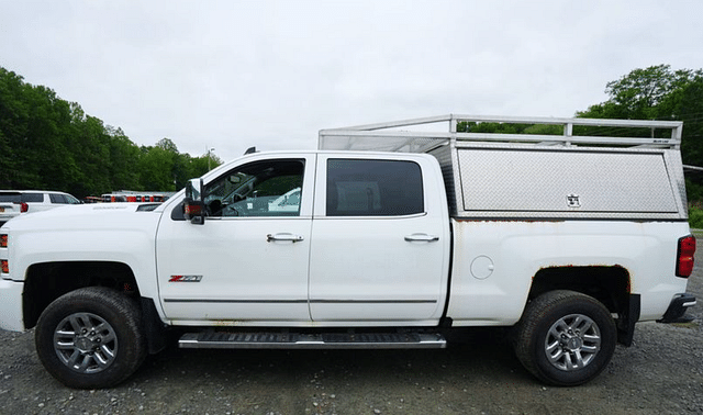 Image of Chevrolet 3500 equipment image 1