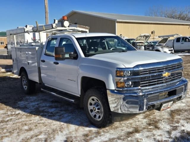 Image of Chevrolet 3500 equipment image 2