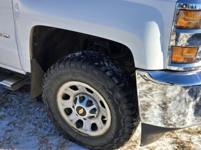 Image of Chevrolet 3500 equipment image 3